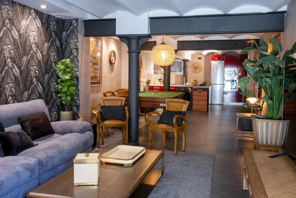 Gran De Gracia Modernista Apartment